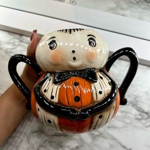 Johanna Parker Peep Spider Mug